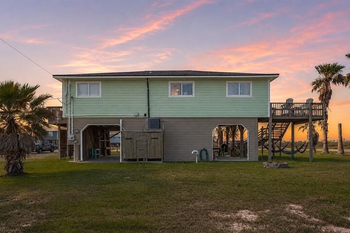 Property Photo:  510 Oyster Street  TX 77541 