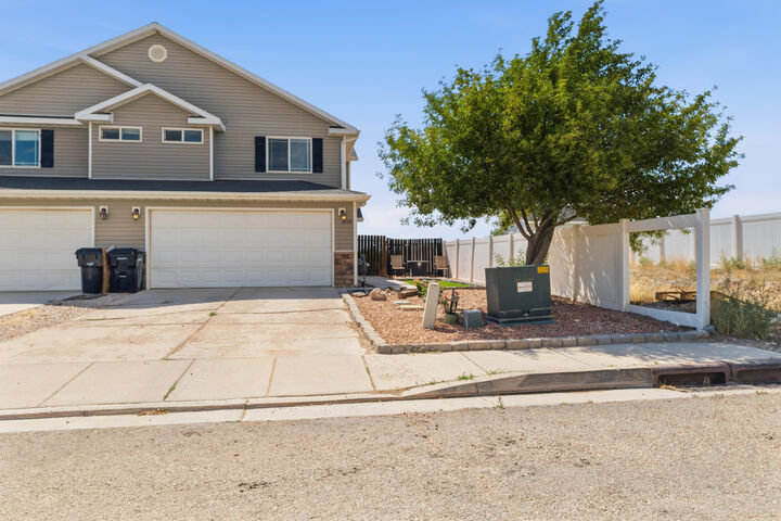 Property Photo:  2135 N 550 W  UT 84721 
