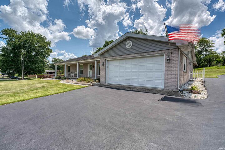 Property Photo: 1477 W Sunset Drive IN 47601