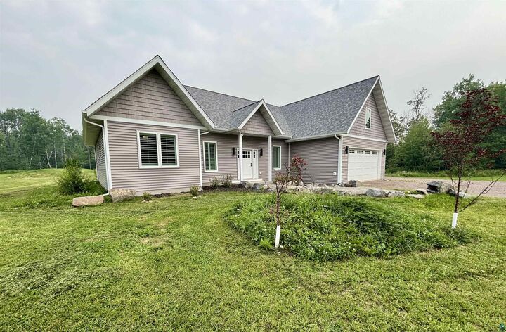 Property Photo: 3139 W Tischer Rd MN 55803