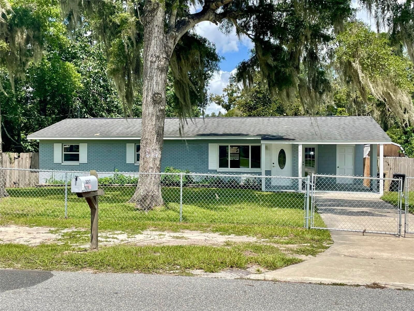 Property Photo: 3217 NE 14th Avenue FL 34479