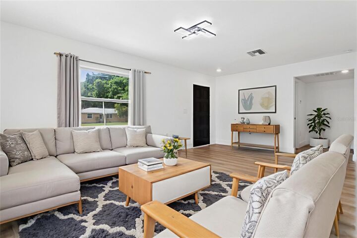Property Photo: 1421 26th Avenue S FL 33705