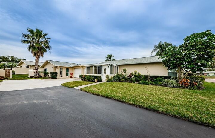 Property Photo: 2739 Sherbrooke Lane B FL 34684