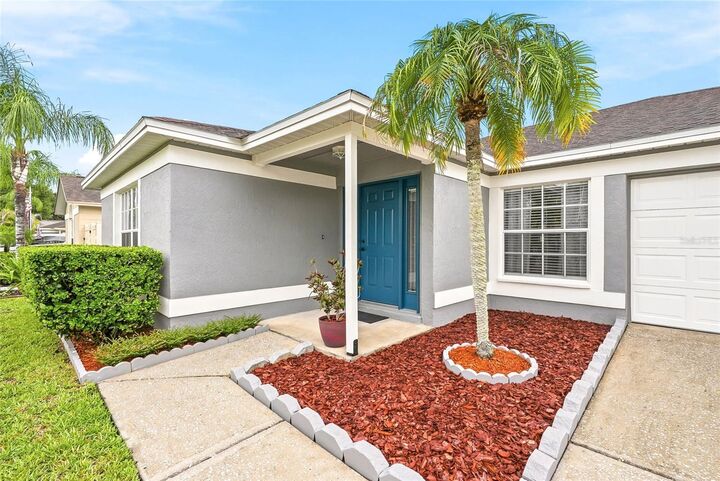 Property Photo:  11026 Streamside Drive  FL 33624 