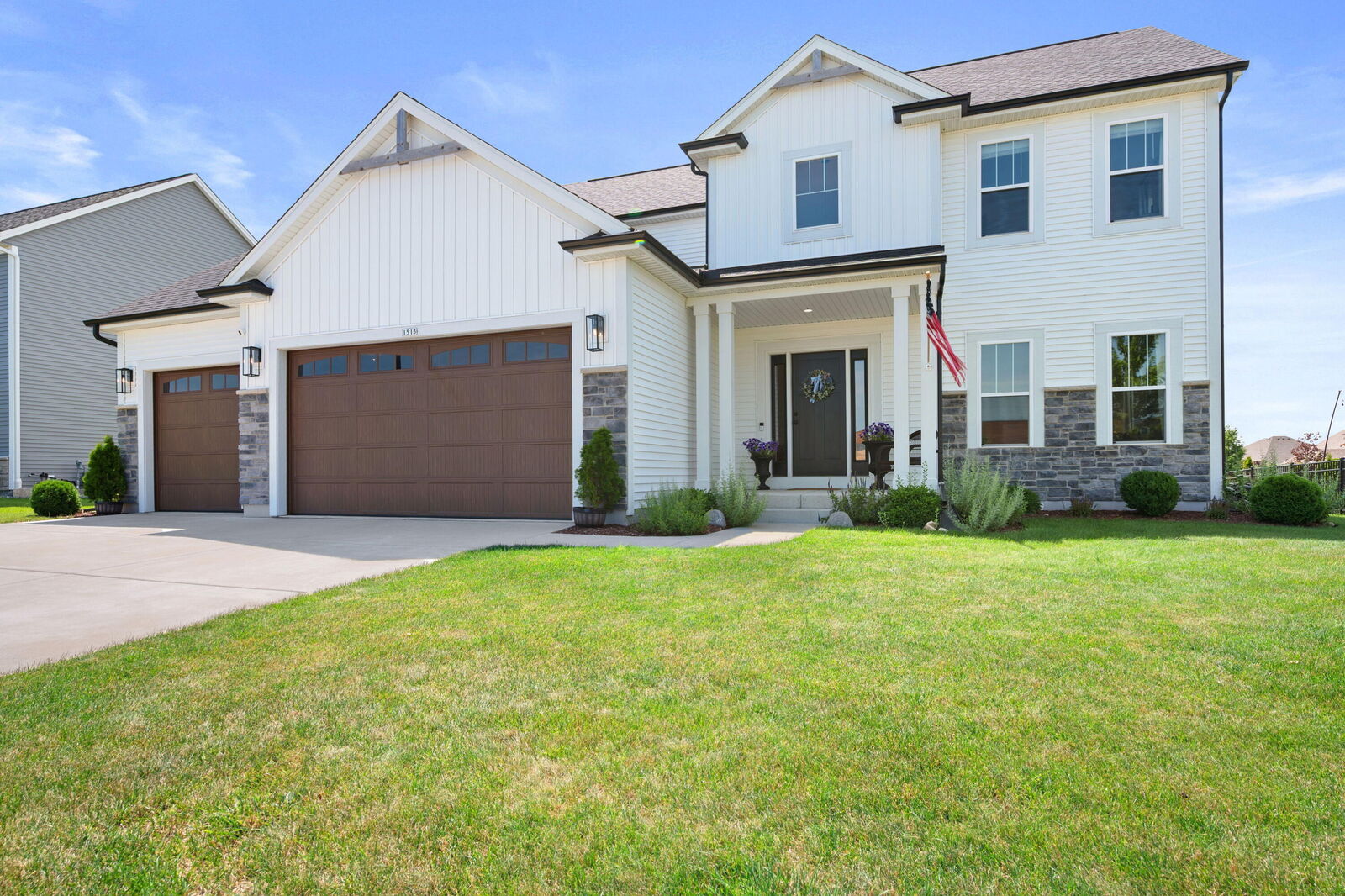 Property Photo: 1513 Whalen Dr WI 53066