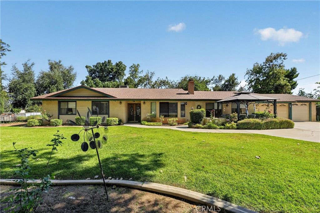 Property Photo:  18666 Bert Road  CA 92508 