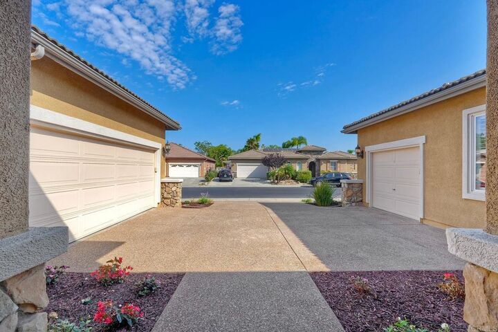 Property Photo:  363 Melbourne Glen  CA 92026 