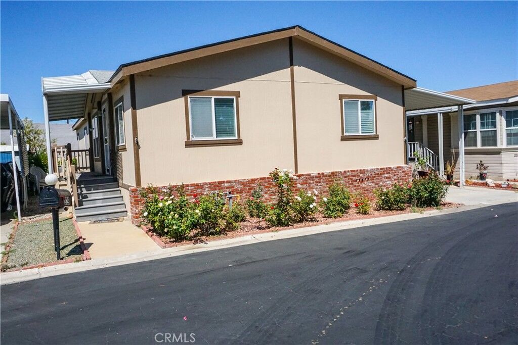 Property Photo: 8811 Canoga Avenue 229 CA 91304