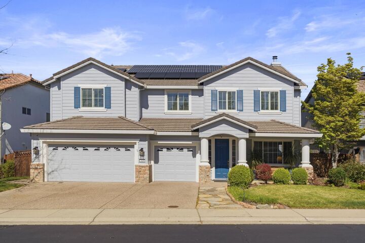 Property Photo: 319 Stagestop Court CA 95762