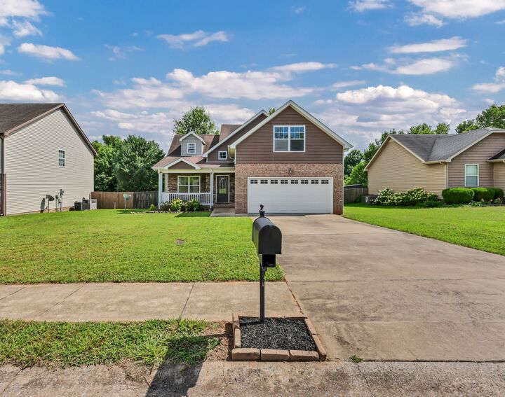Property Photo:  1124 Ishee Dr  TN 37042 