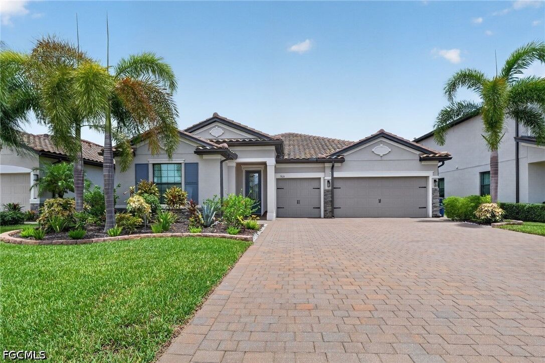Property Photo:  17624 Kinzie Lane  FL 33928 