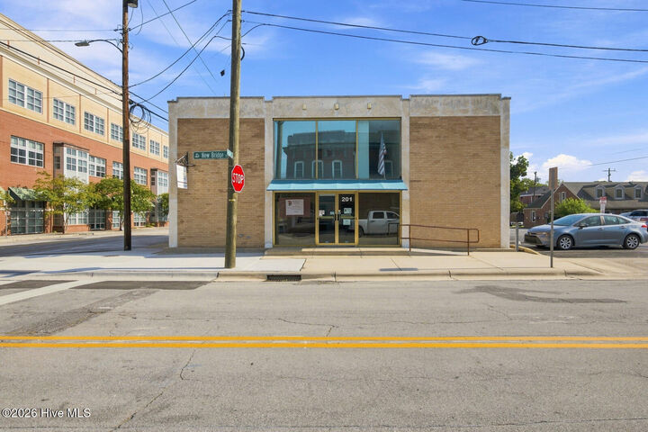 Property Photo:  201 New Bridge Street  NC 28540 