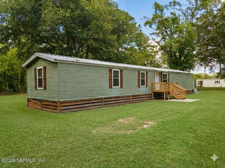 Property Photo: 14841 Gallup Lane FL 32040