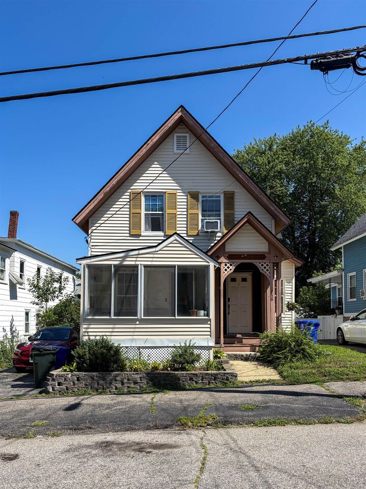 Property Photo:  256 Lowell Street  NH 03104-5063 