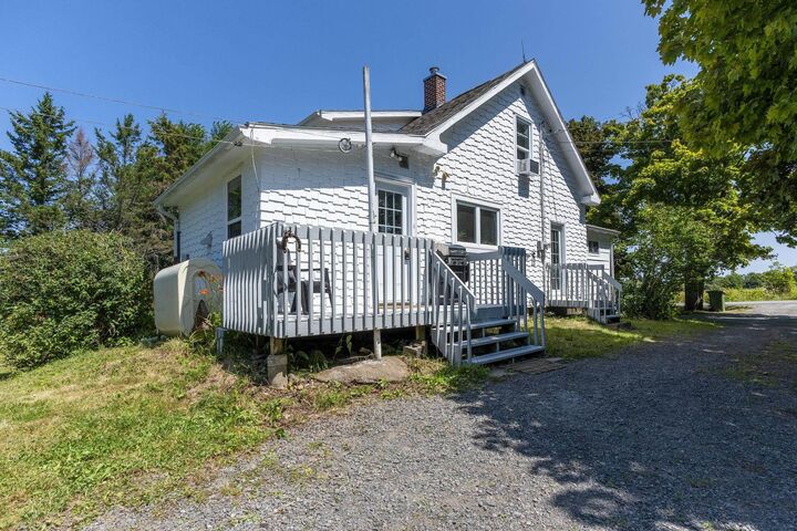 Property Photo: 1215 Ridge Road NS B4P 2R1