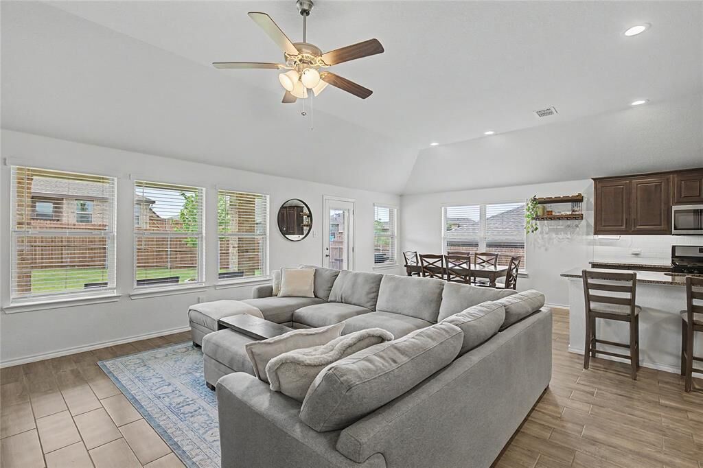 Property Photo: 1825 Agarito Drive TX 76086