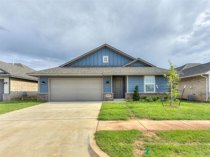 Property Photo:  10653 SW 18th Street  OK 73099 