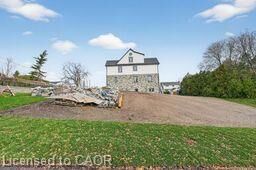 Property Photo: 422-424 Robinson Street N ON L3M 3C8