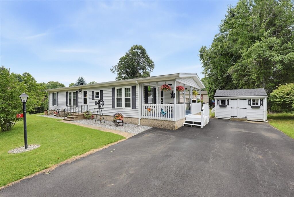 Property Photo:  12 Fox Run  MA 01506 