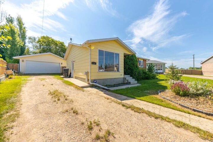 4705 52 Street — photo 1