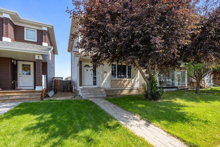 632 Athabasca Avenue — photo 1