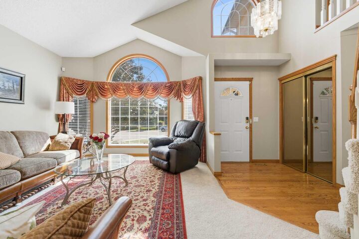 Property Photo: 71 Woodpark Close SW AB T2W 6G9