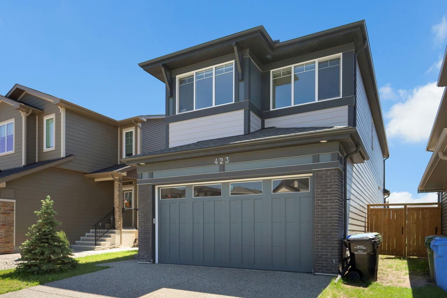 Property Photo: 423 Legacy Circle SE AB T2X 3Z1