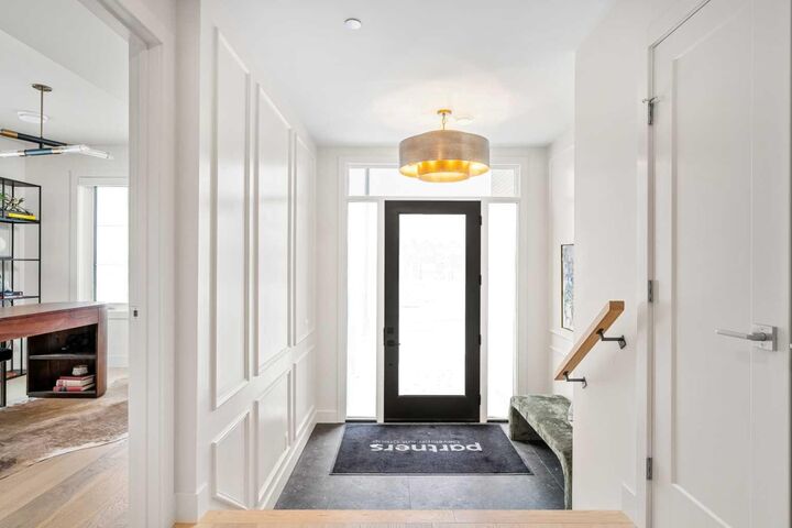 Property Photo: 40 Greenwich Heath NW AB T3B 6P3