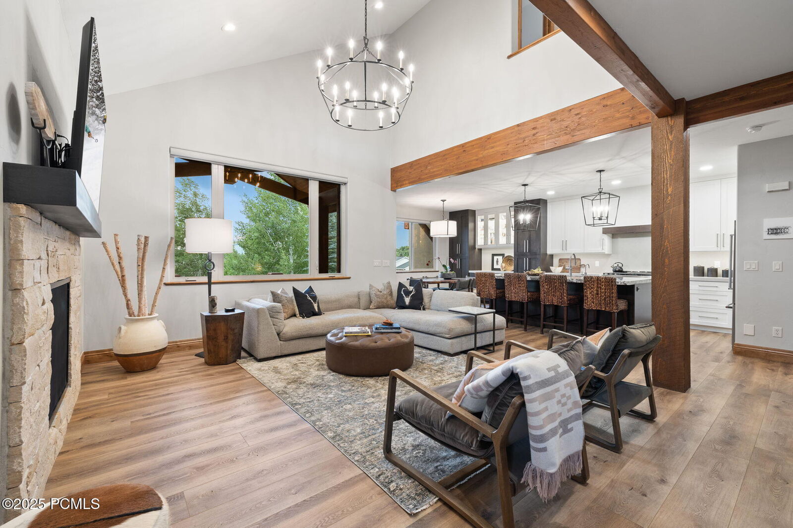 Property Photo: 1075 N Turnberry Court UT 84049
