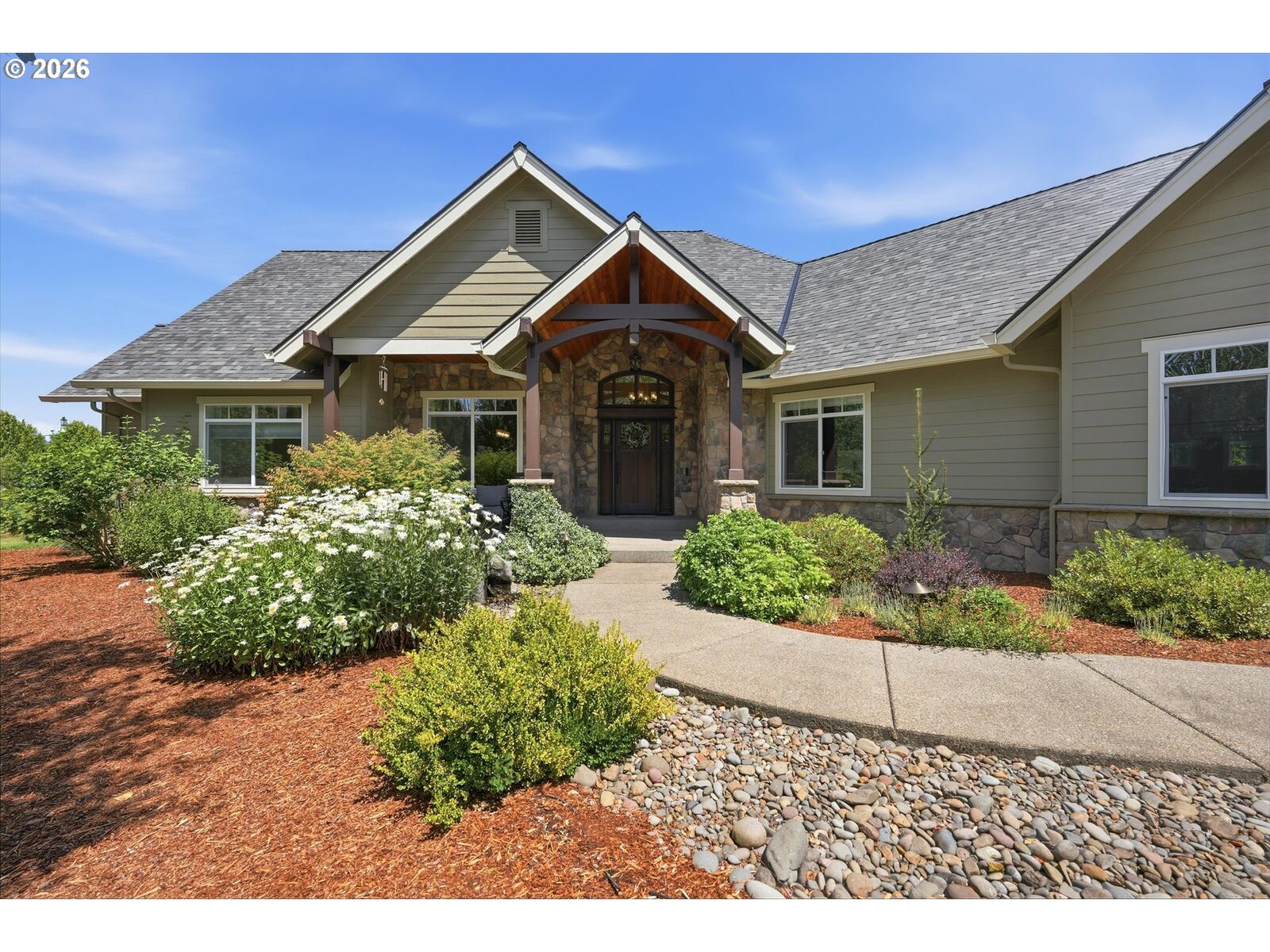 Property Photo: 314 N 7th St OR 97111