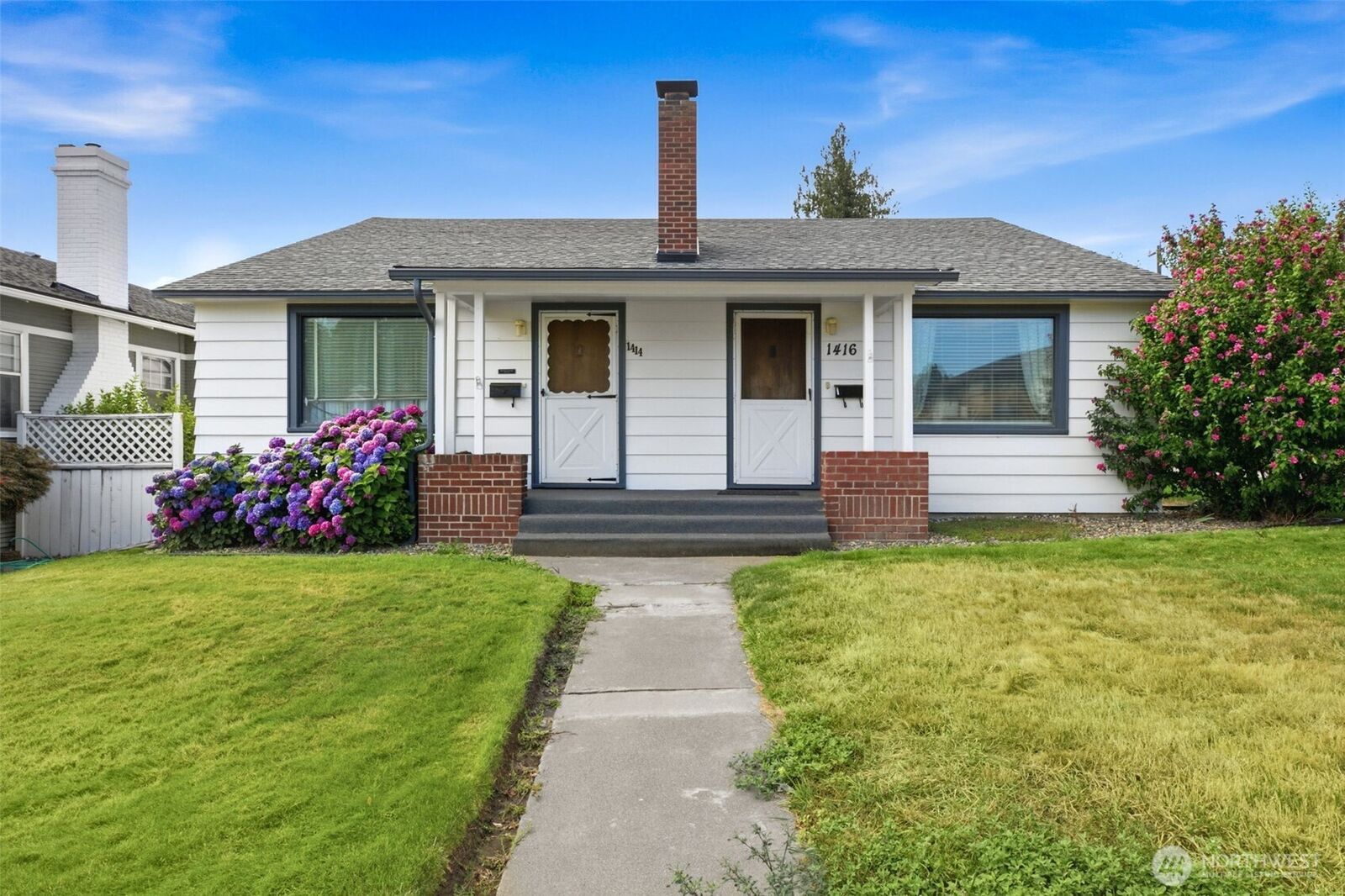 Property Photo: 1414 W Yakima Avenue WA 98902