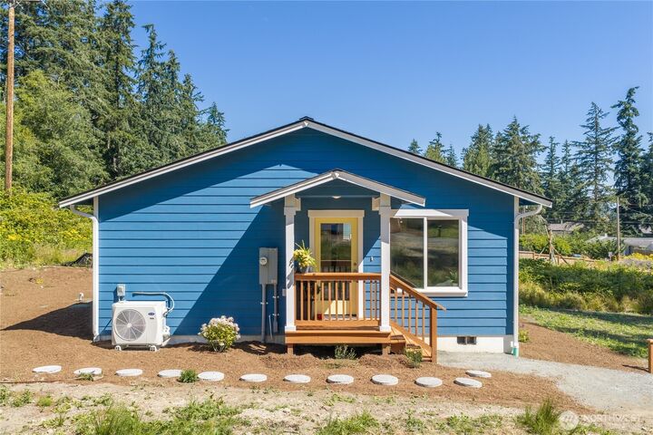 Property Photo: 6884 Helena WA 98236
