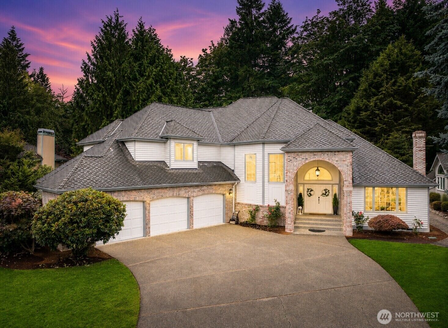 Property Photo: 15004 16th Avenue SE WA 98012