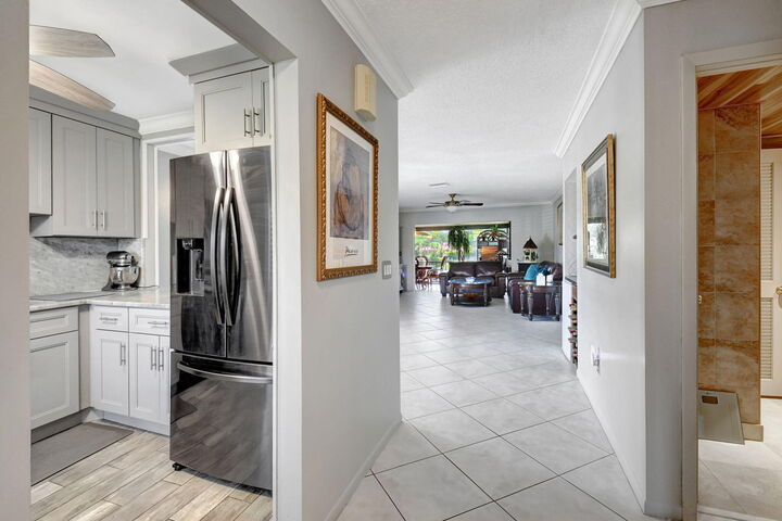 Property Photo: 21214 Lago Circle 8B FL 33433