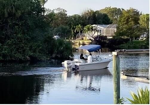 Property Photo:  7882 SE Paradise Drive  FL 34997 