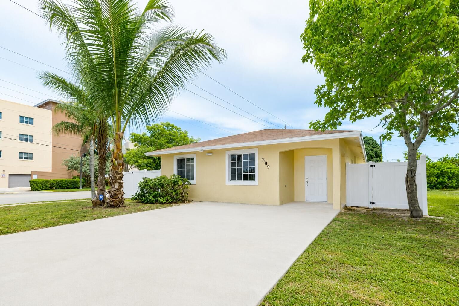 Property Photo: 289 SW 3rd Court FL 33441