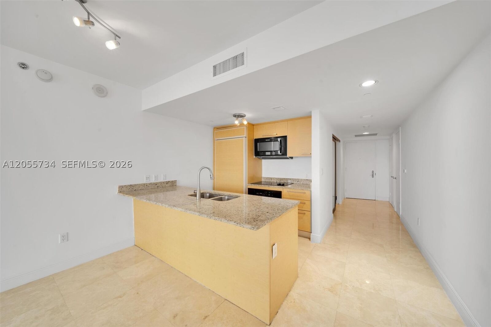 Property Photo:  1800 S Ocean Dr 1809  FL 33009 