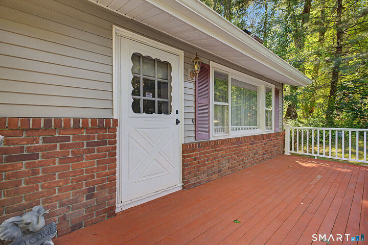 Property Photo:  184 Franklin St Extension  CT 06811 