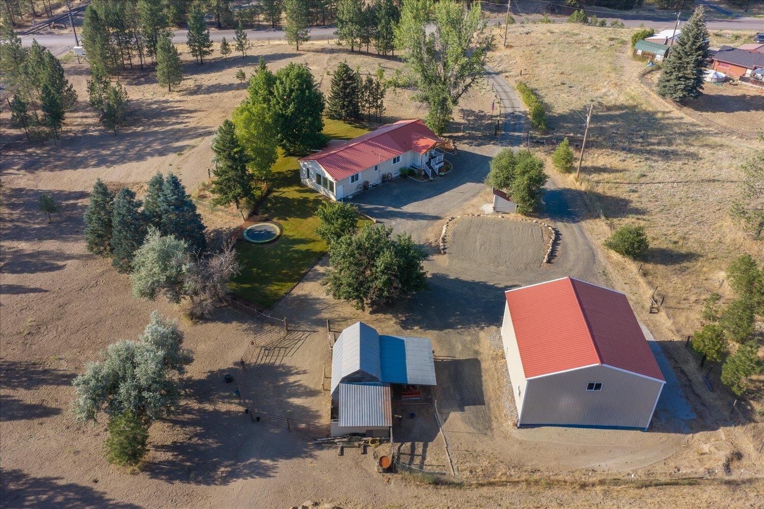 Property Photo: 22309 W McFarlane Rd WA 99022