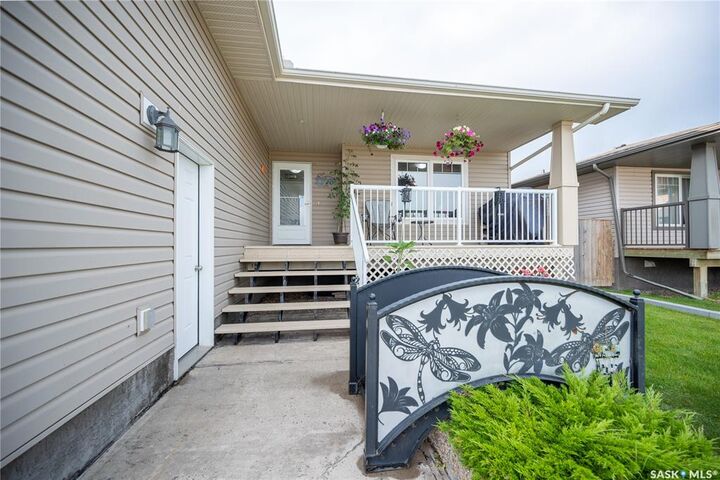 Property Photo:  201 Good Spirit Crescent  SK S3N 3J8 