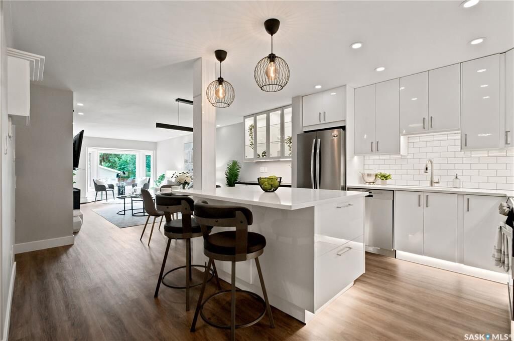 Property Photo: 410 Main Street 105 SK S7N 0B8