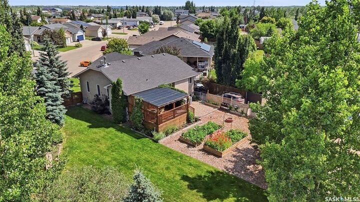 Property Photo: 612 Giesbrecht Court SK S0K 2T2