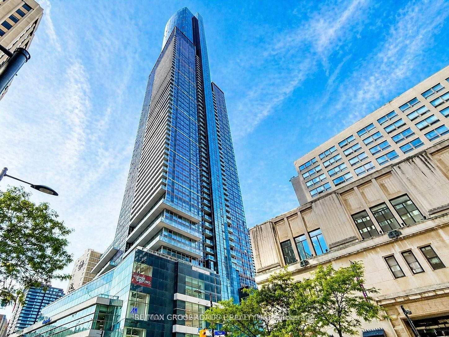 Property Photo: 388 Yonge Street 6016 ON M5B 0A4