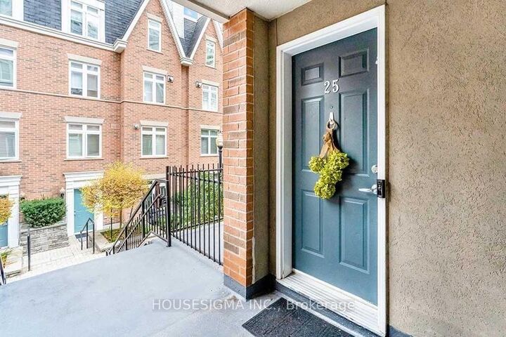 Property Photo: 83 Lillian Street 25 ON M4S 2H7