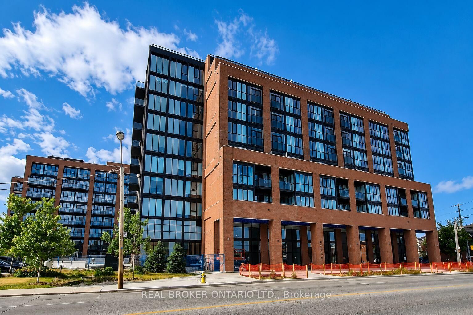 Property Photo:  2300 St Claire Avenue W 312  ON M6N 0B3 