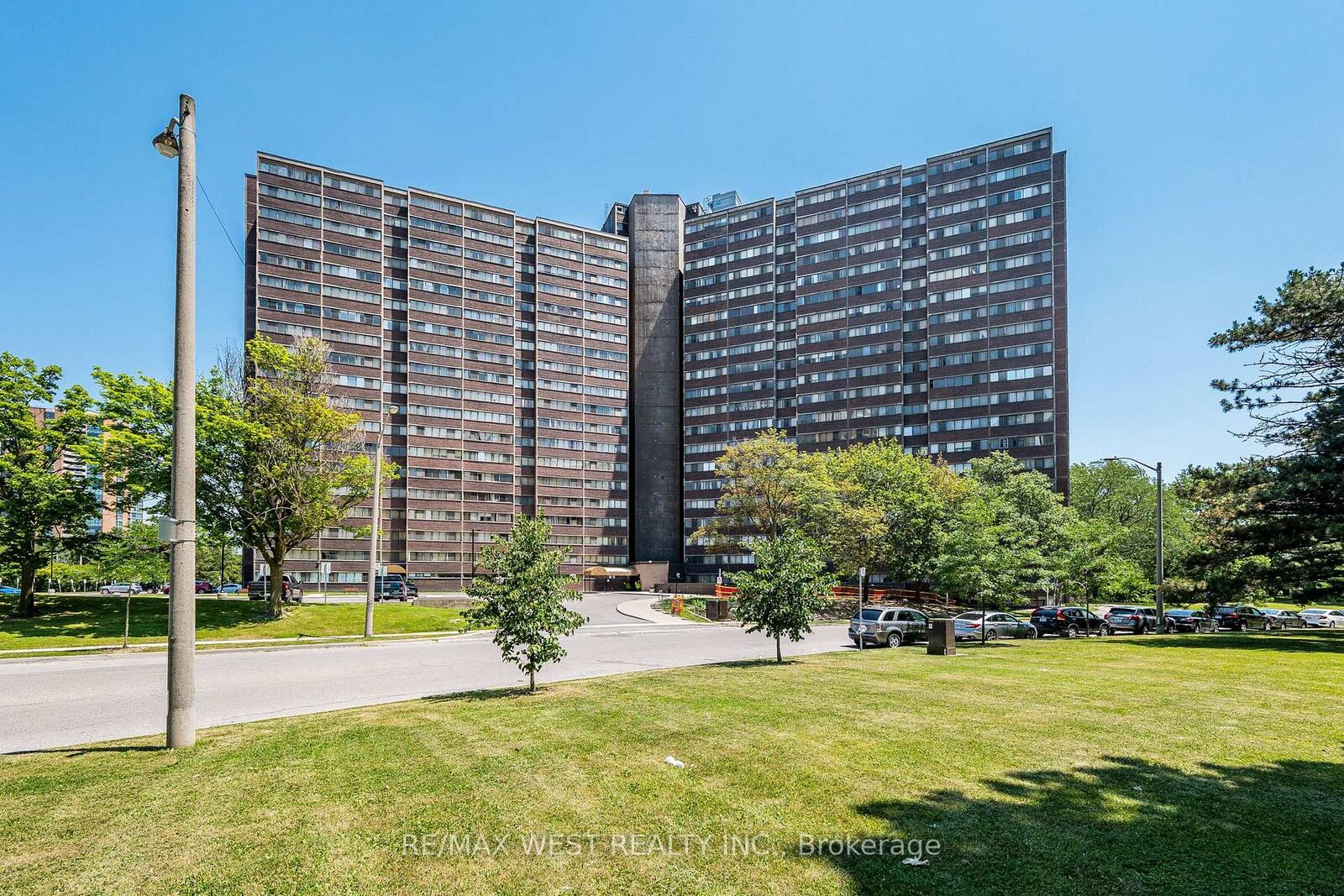 Property Photo: 11 Wincott Drive 1104 ON M9R 2R9