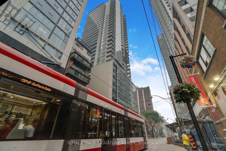 Property Photo: 375 King Street 3210 ON M5V 1K5