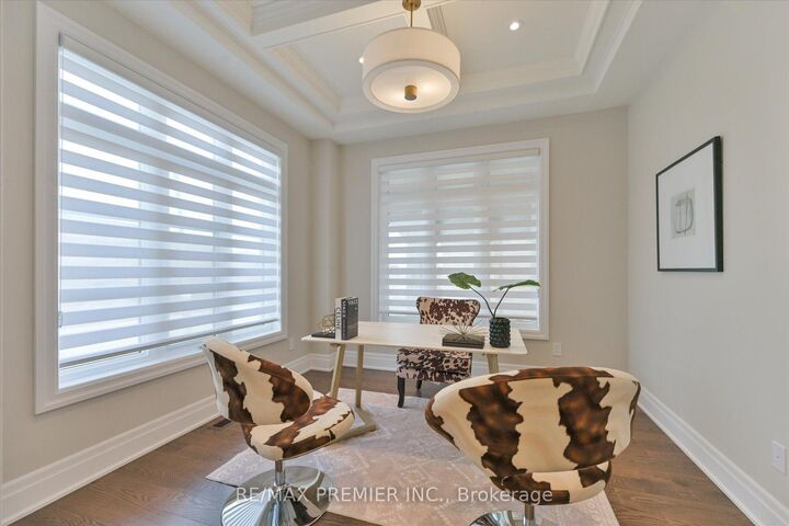 Property Photo: 94 Sunny Acres Crescent ON L7B 0S6