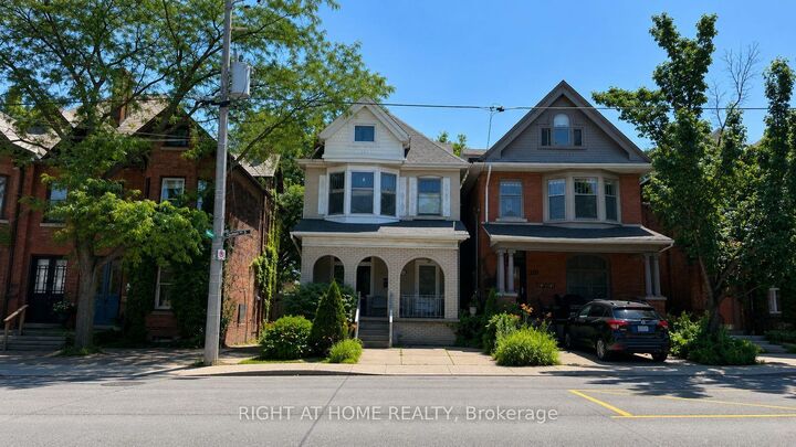 317 Queen Street S — photo 1