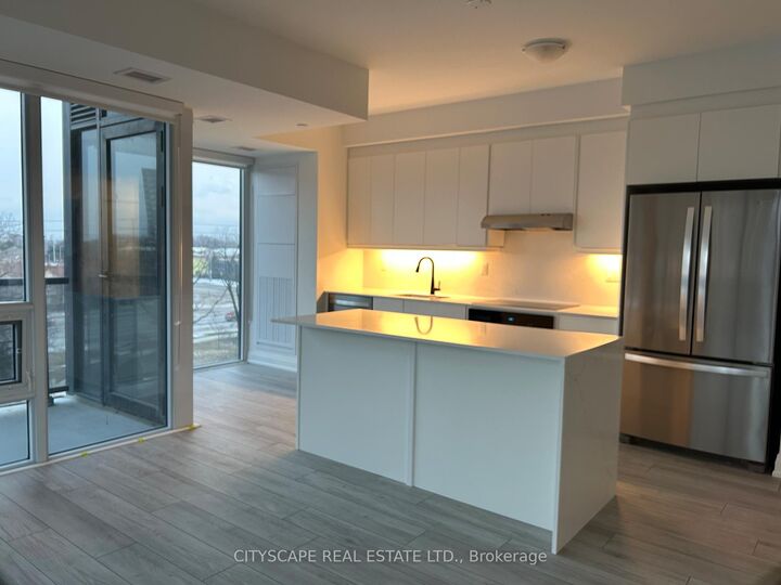 Property Photo:  1035 Southdown Road 504  ON L5J 0A2 